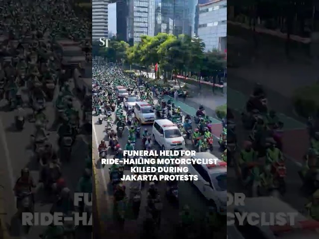 Jakarta protests: Thousands attend funeral for motorbike taxi driver hit by police van