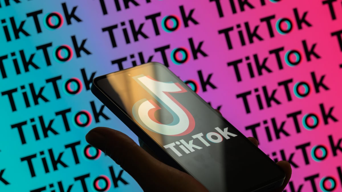 Voice notes, photos, and videos come to TikTok DMs