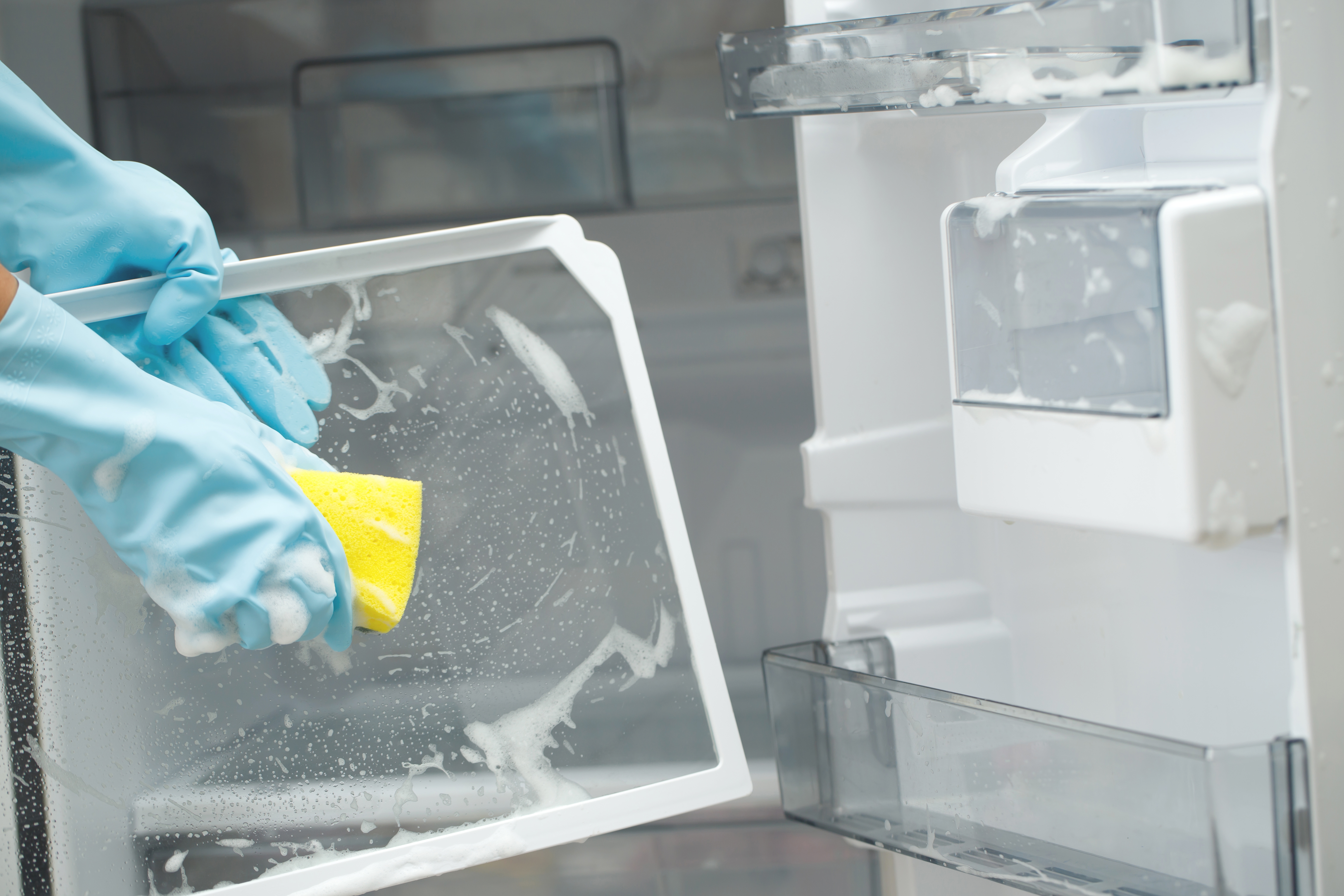 Here's How To (Correctly) Clean Your House From Top To Bottom