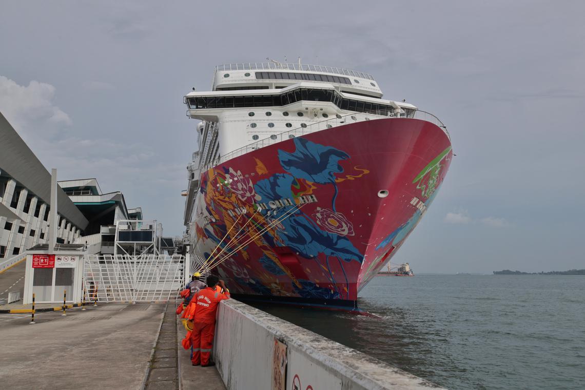 Crew members of Genting Dream cruise ship rescue person in Strait of Malacca