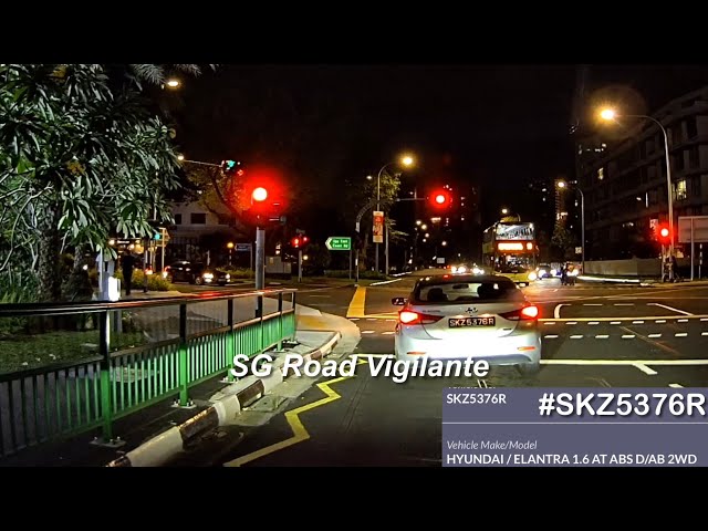 siglap road hyundai elantra fail to conform to red light signal