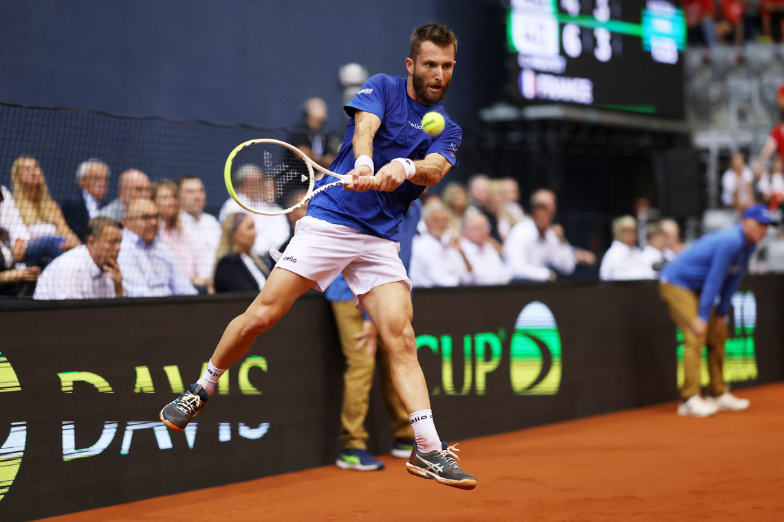 France, Argentina close in on Davis Cup Final 8