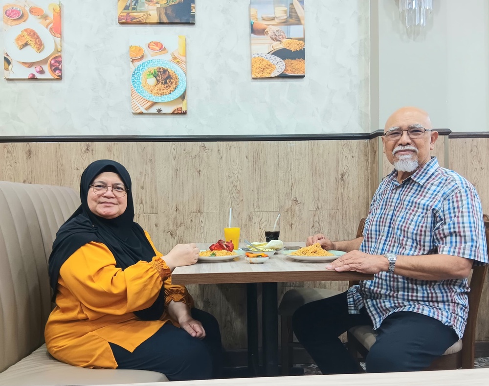 The World of Difference Between Renaming and Rebranding of Old INSAF Restaurant to INSAF SIGNATURE at Jalan TAR in KL   
