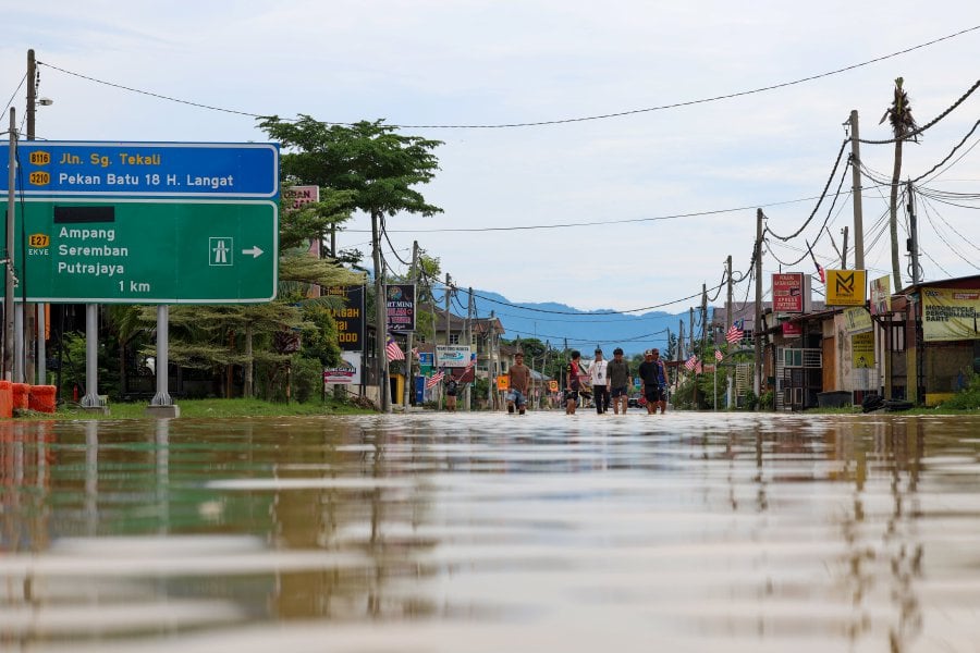 Flood evacuees increase in Sabah, decline in Perak and Selangor as at 4pm