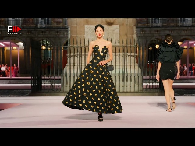 CAROLINA HERRERA Spring 2026 Best Looks New York - Fashion Channel