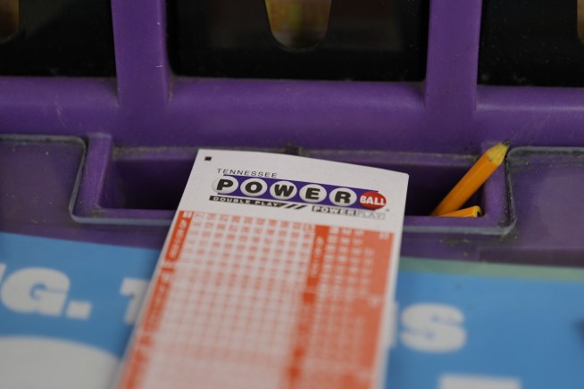 ChatGPT Helps Woman Nab $150K Powerball Win