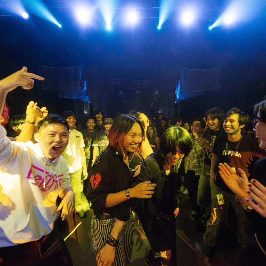 Rave, reset, and relax at Lenovo’s The Recharge Room with interactive games, prizes to win, afternoon raves, and more