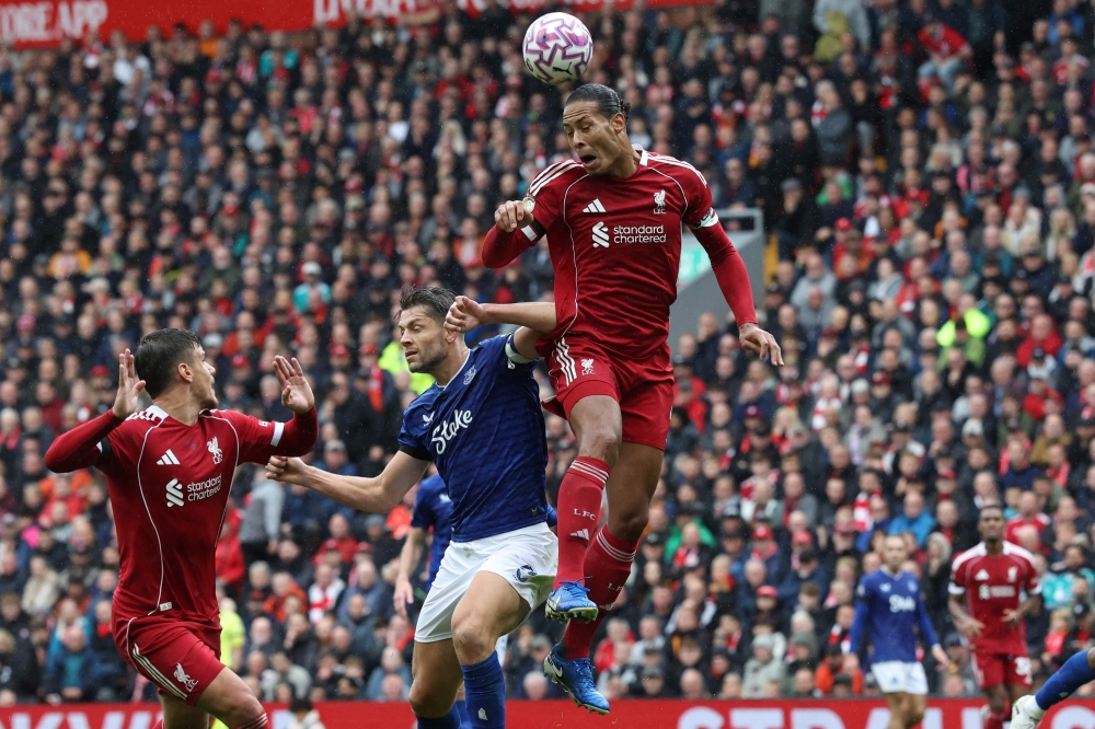 All eyes on London as Palace host Liverpool in unbeaten clash, with Arsenal and Manchester United looking to keep pace