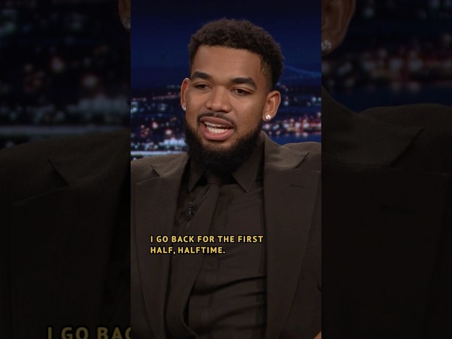 #KarlAnthonyTowns addresses his #Eagles and #Knicks jacket switcheroo during a game 👀