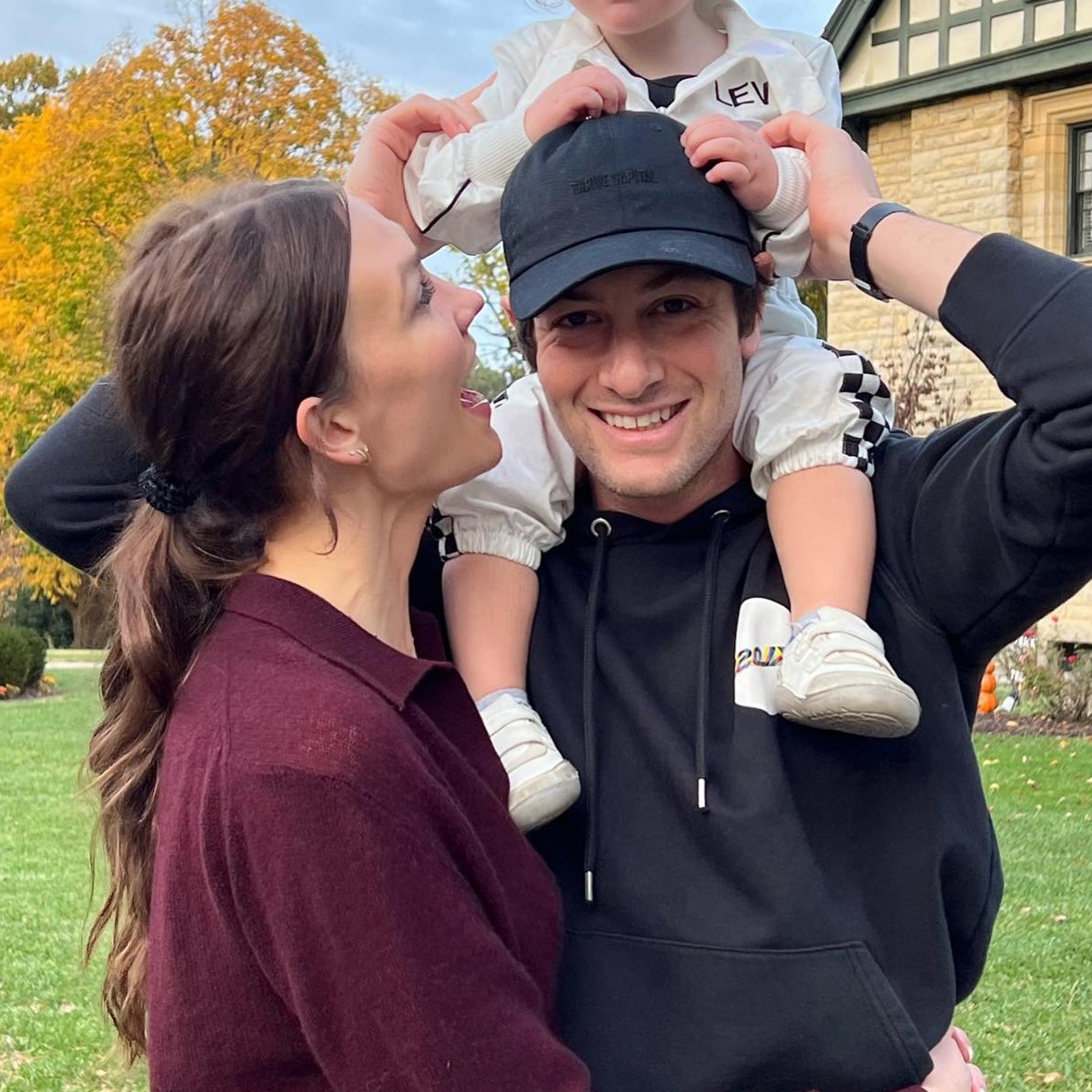 Karlie Kloss Shares Candid Look at Breastfeeding Her Third Baby With Husband Joshua Kushner