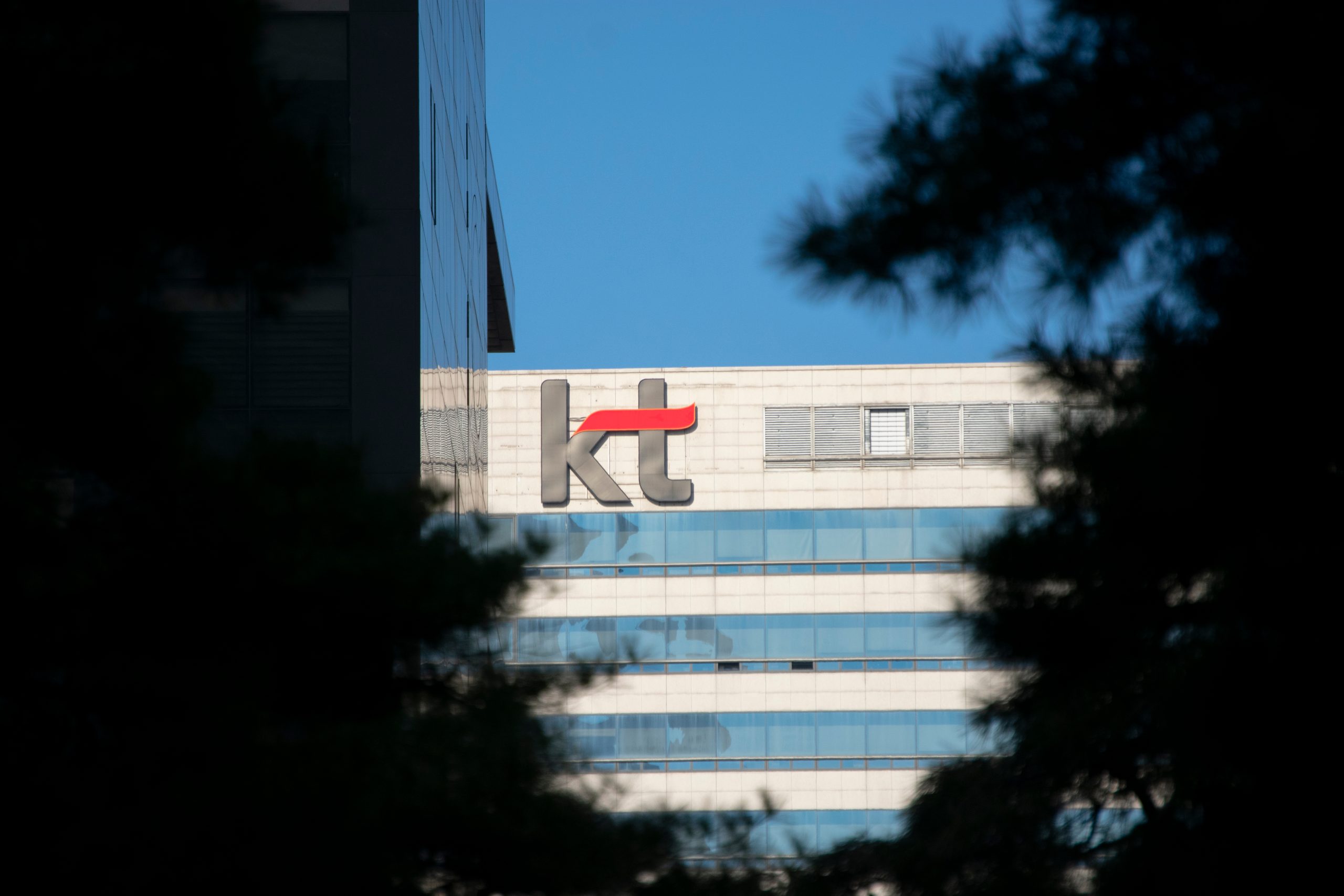Over 50,000 users leave South Korean telecom KT in four days