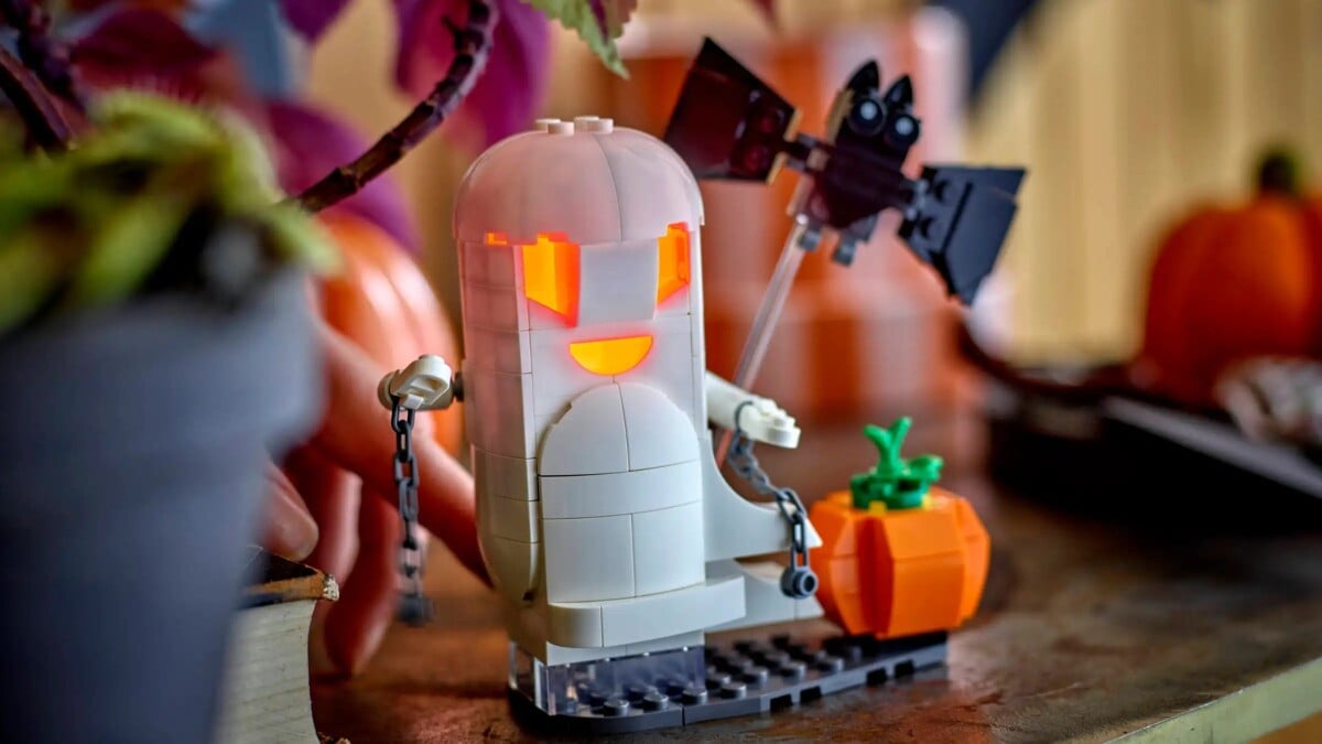 Best Lego deal: Spend $120 and get a free Lego Luminous Ghost set