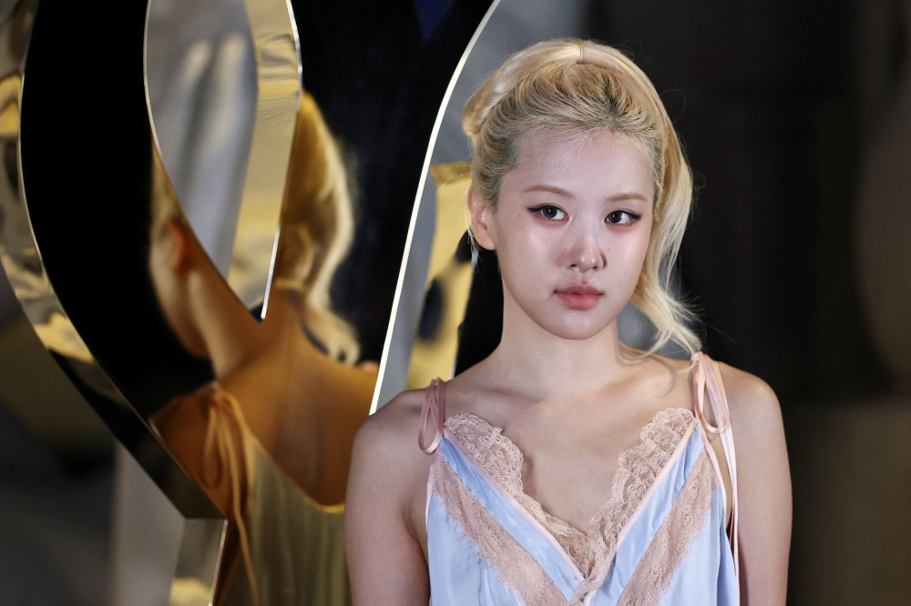 Rosé cropped out? BLINKs slam singer Charli XCX and fashion magazine ‘Elle UK’ over apparent Paris Fashion Week snub