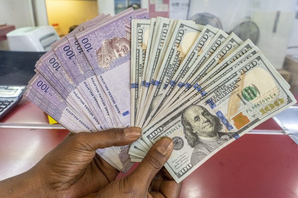 Ringgit strengthens to four-year high of RM4.11 against US dollar