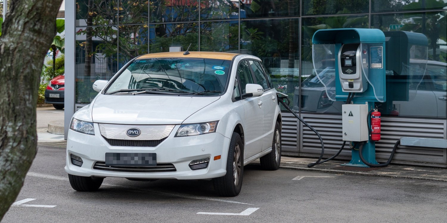 Cat a coe prices hit new peak of s$128k, LTA cites longer tender gap & cheaper evs as key factors