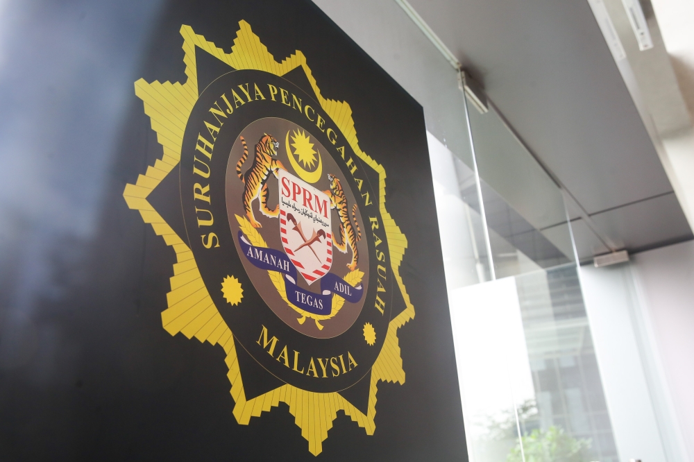 Penang MACC arrests ex-govt dept deputy director over RM35,000 kickback