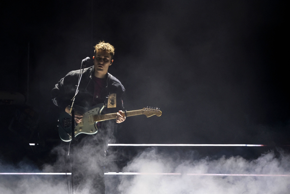 Brit rocker Sam Fender wins Mercury Prize on home turf with ‘People Watching’