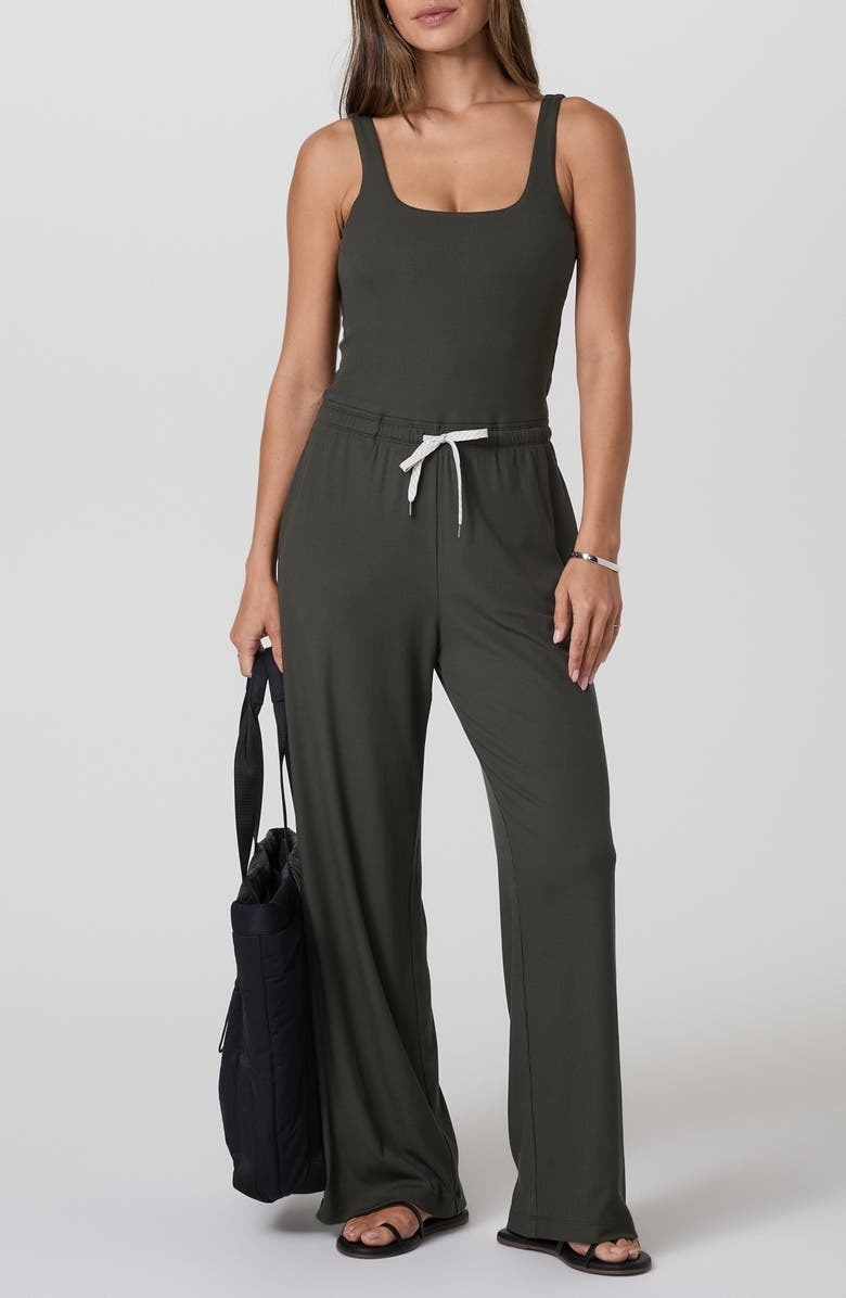 27 Things From Nordstrom You’ll Love If You’re Stepping Into Your “Lazy Chic” Era