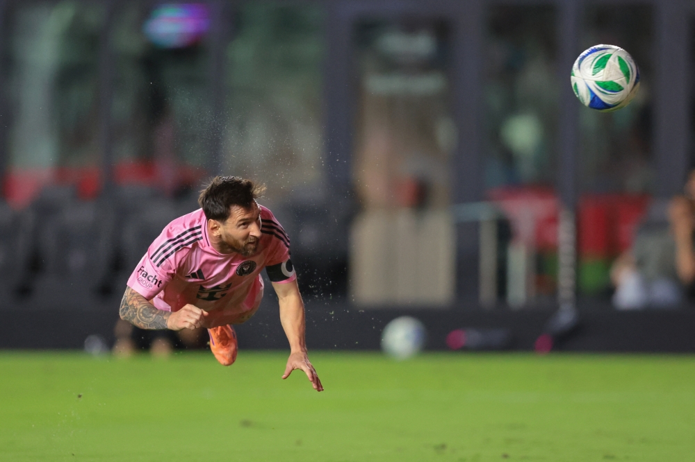 One more shot at glory? Messi keeps 2026 World Cup hopes alive, fitness permitting