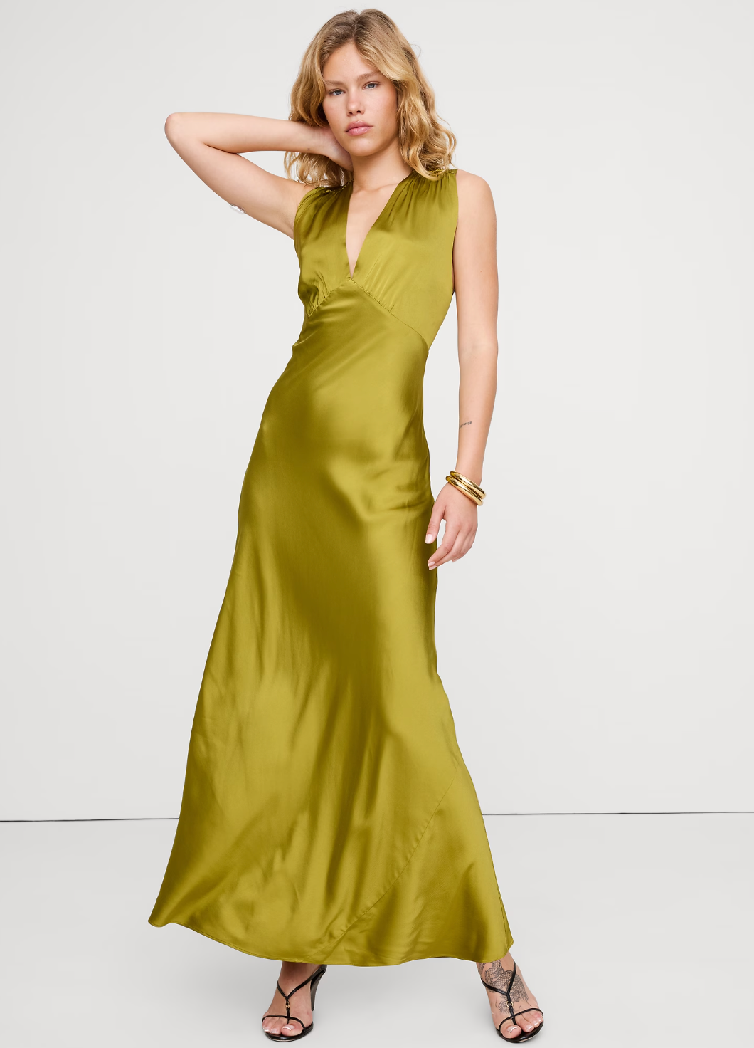 If You’re In Your 30s, Here Are 27 Elevated, Comfortable Banana Republic Pieces You’ll Want ASAP