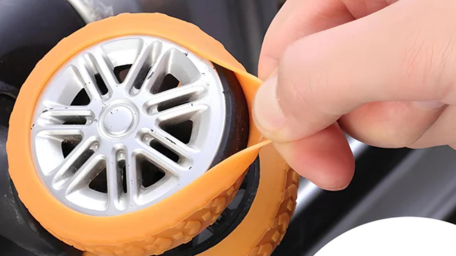 The Travel Accessory Brand 1000s Of Customers Swear By Is Having Its Biggest Sale Of the Year