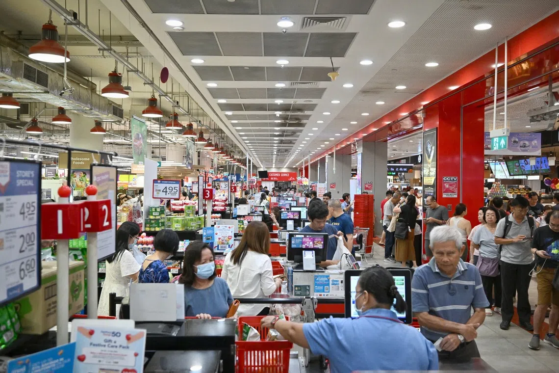 About 3 million S’poreans to receive $100-$600 in cash next month! How much can you get?