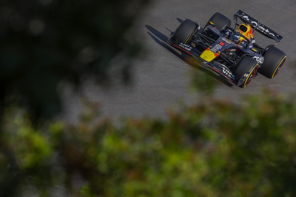 Car trouble drops Verstappen to sixth at Brazil GP, dealing blow to title bid