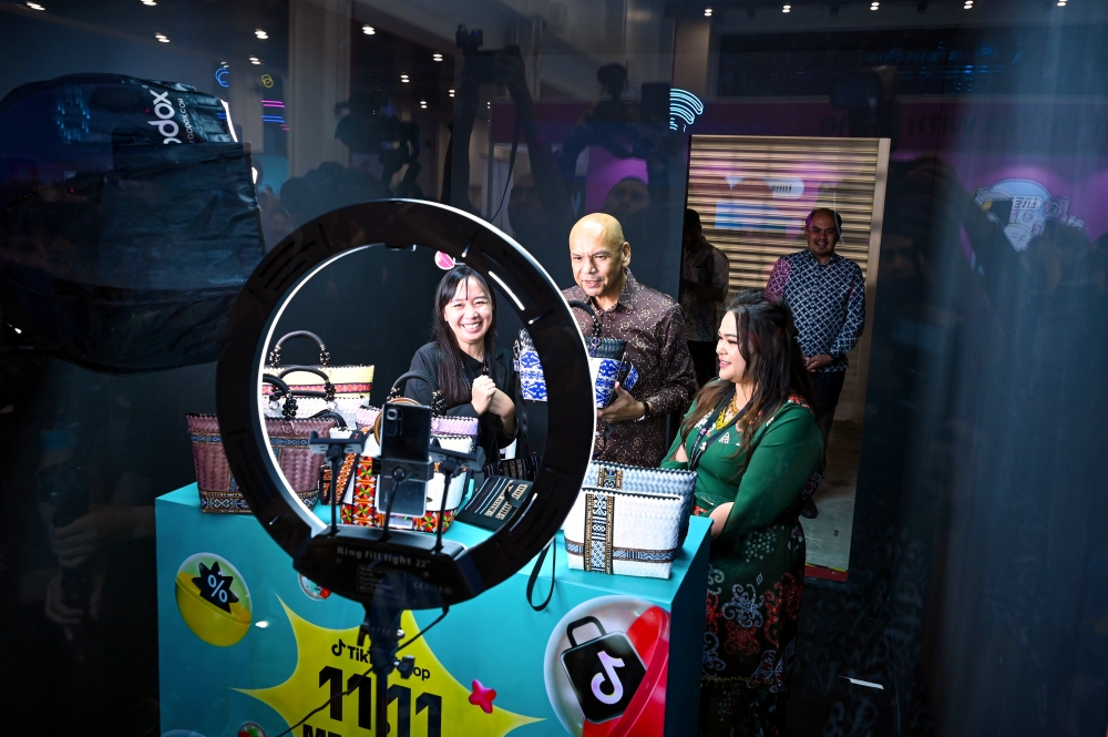 ‘If I had 48 hours a day’: Armizan rules out contesting Pantai Manis seat