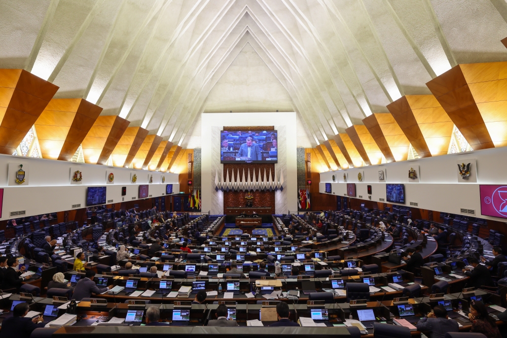 In Dewan Rakyat today: ‘Maid Scammers’, hardcore poverty, and courier prices