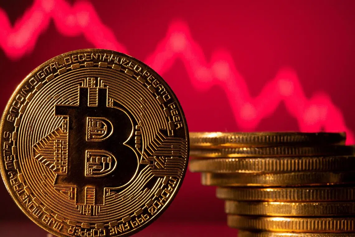 Fear engulfs Bitcoin traders betting on free fall to US$80,000