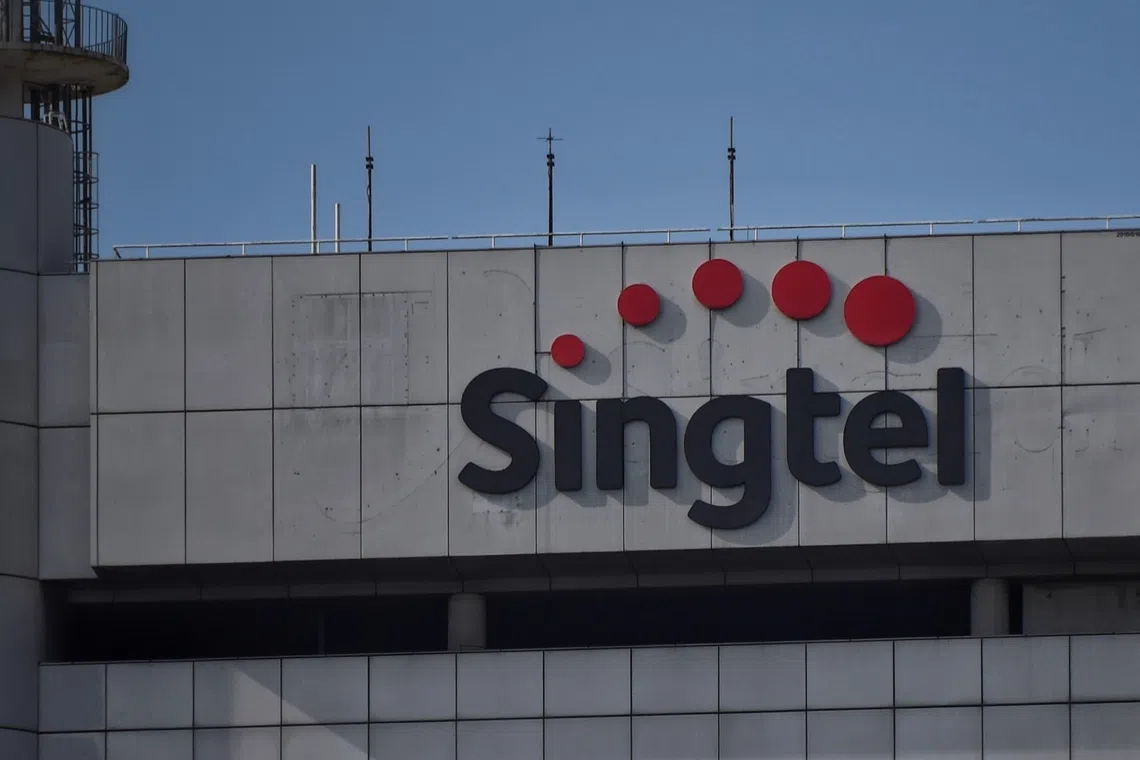 Singtel customers report mobile service outage on Nov 18
