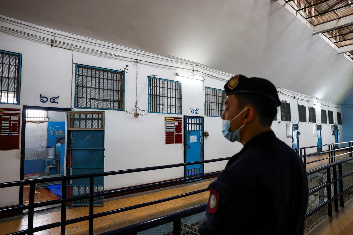 ‘Grey Chinese’ crime bosses exposed as VVIPs inside Bangkok prison, sparking urgent shake-up