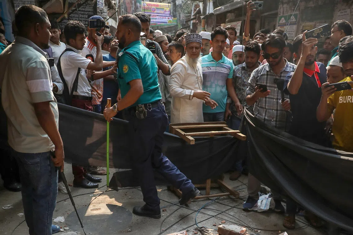 Aftershock rocks Bangladesh as quake death toll rises to 10