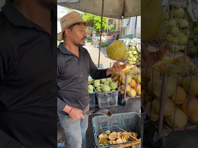 Super Fast Coconut Cutting Skills In Malaysia