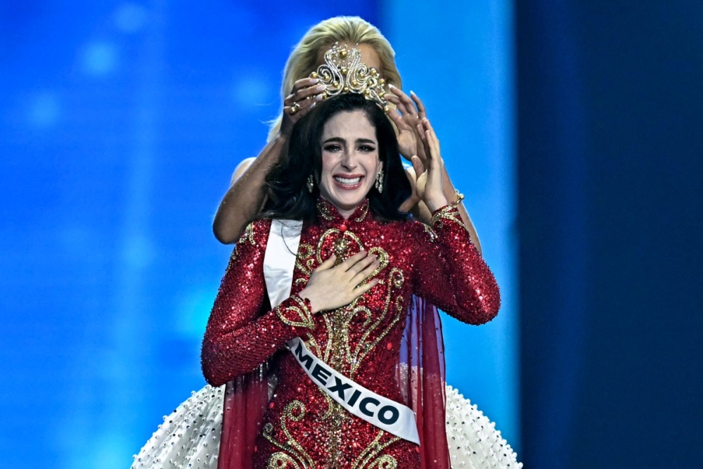 Miss Mexico takes Miss Universe 2025 crown after pageant mayhem in Thailand