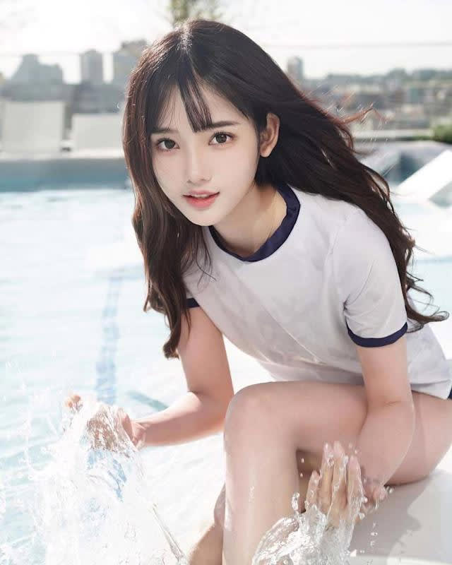 JJ Lin Spotted in LA With Woman Believed to Be His Rumoured Influencer Girlfriend