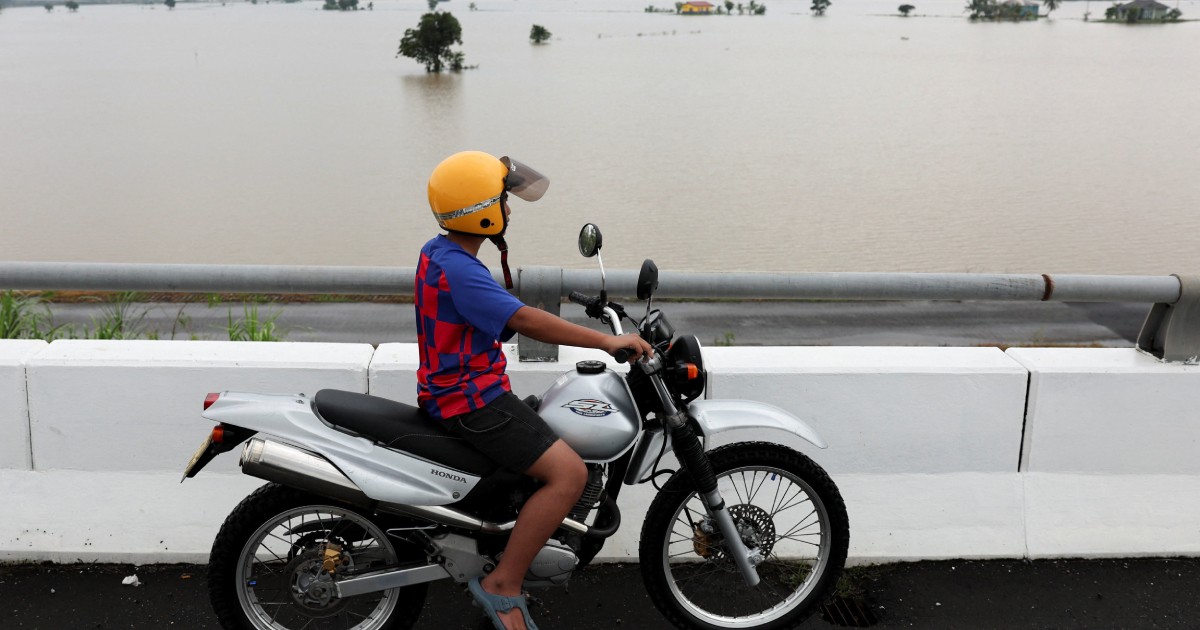 'Like an ocean': Malaysians recall race against rising waters after major flood