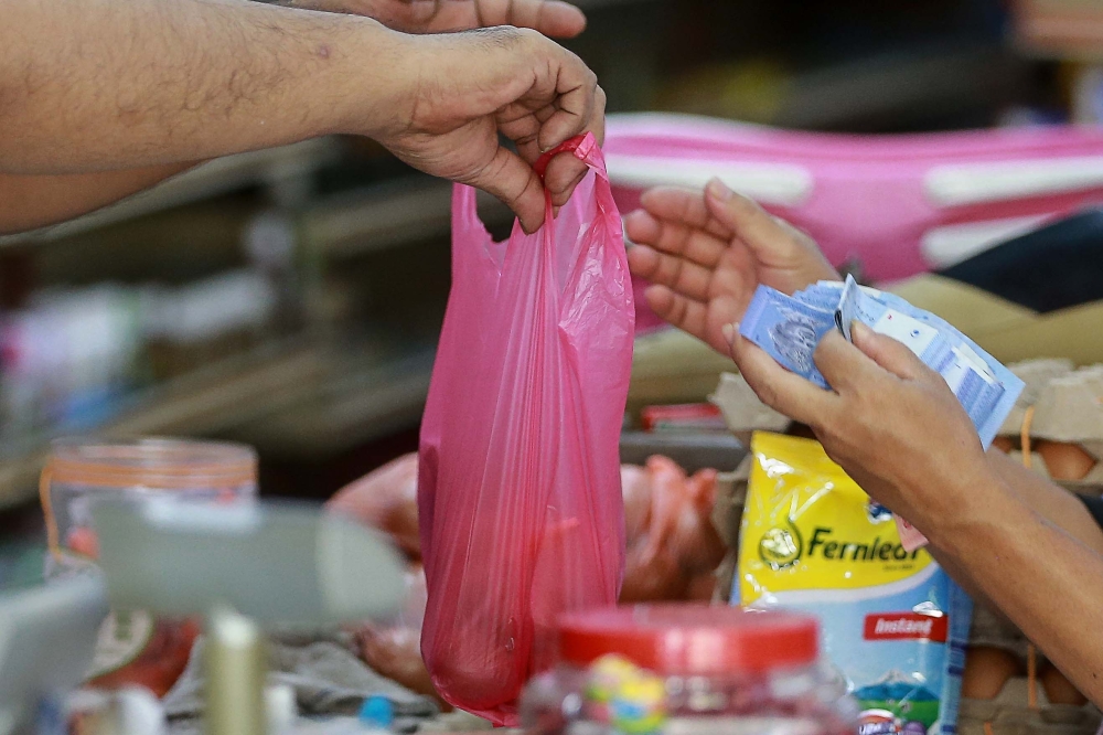Perak looks to ban single-use plastic bags starting 2026 as 20 sen charge fails to change habits