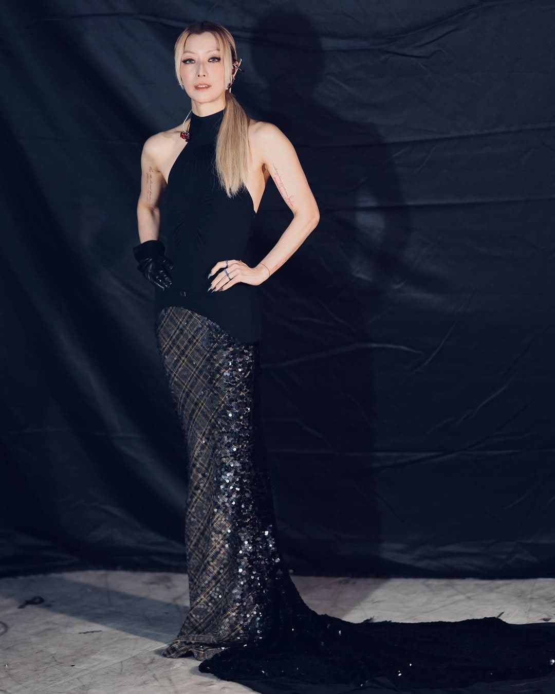 She Was Called Out for “Only Praying” and Not Donating Money After Tai Po Fire Tragedy…