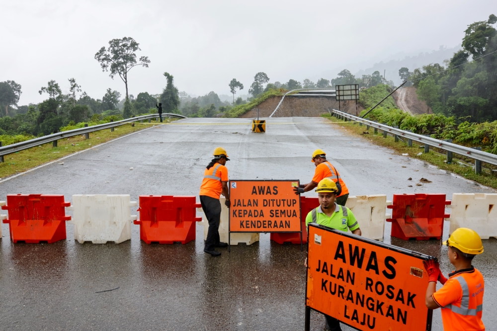Couple’s fatal plunge highlights dangers: Terengganu warns motorists to heed road closure signs