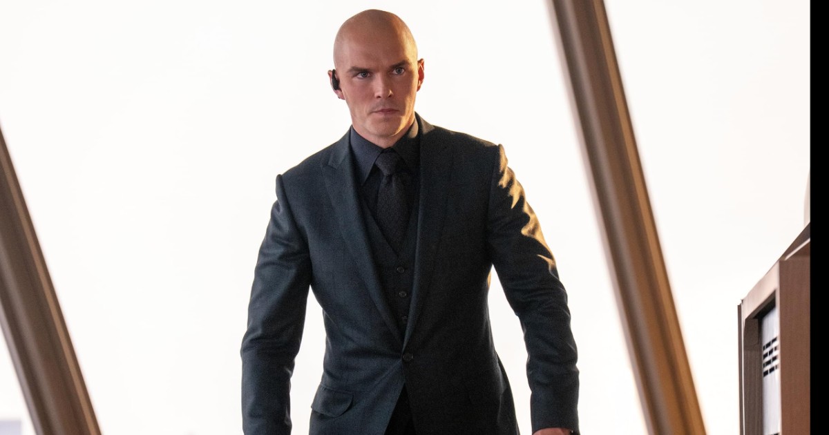 Nicholas Hoult recounts being in 'terrifying' race car crash this year