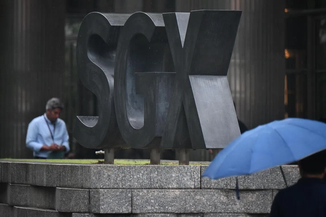 Singapore stocks flat; latest factory output data posts solid growth