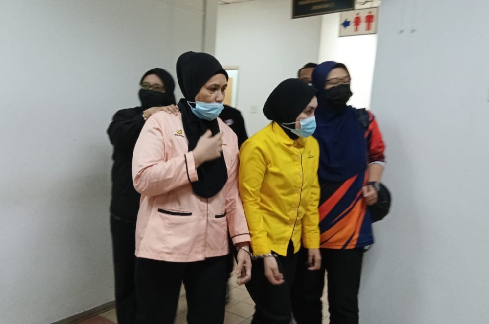 In JB, two Filipino women plead guilty to possessing fake MyKads