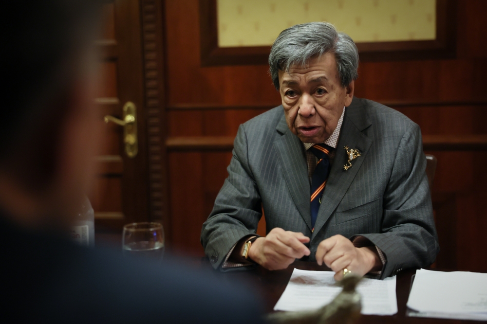 ‘I am fed up’: Sultan Sharafuddin says Selangor flooded with complaints over dirty streets, tells councils to ‘clean up their act’