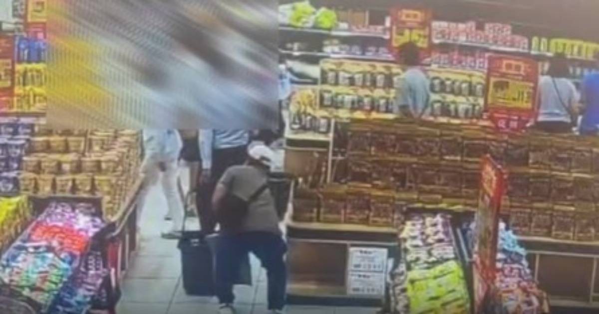 Elderly Singaporean couple forced to extend JB day trip after getting passports stolen in supermarket