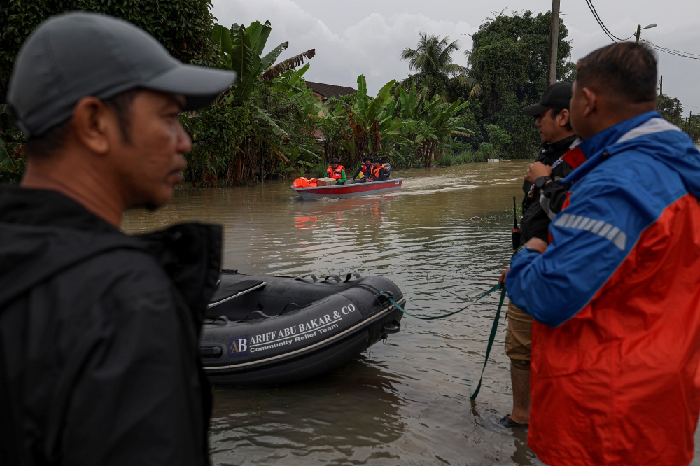 Pahang flood response running smoothly, says MB