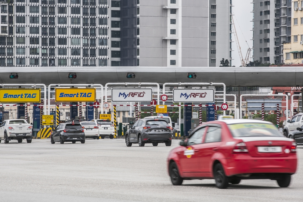 No toll rate hikes for 10 highways in 2026, govt to absorb cost