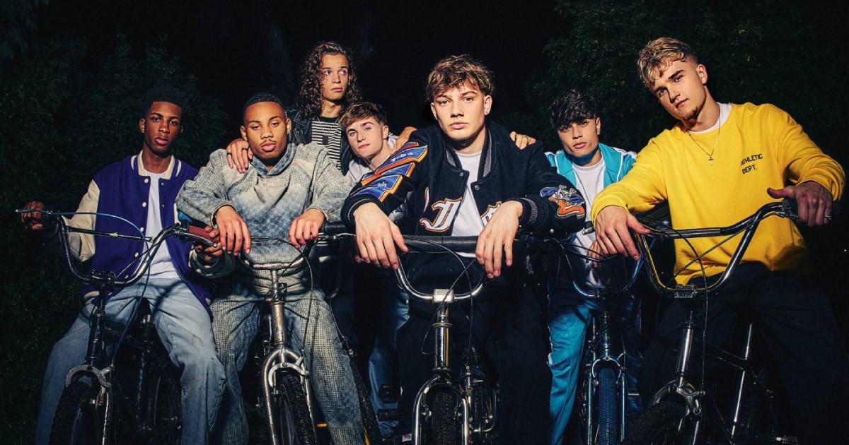 Simon Cowell's new boy band December 10 threatened with legal action over band name