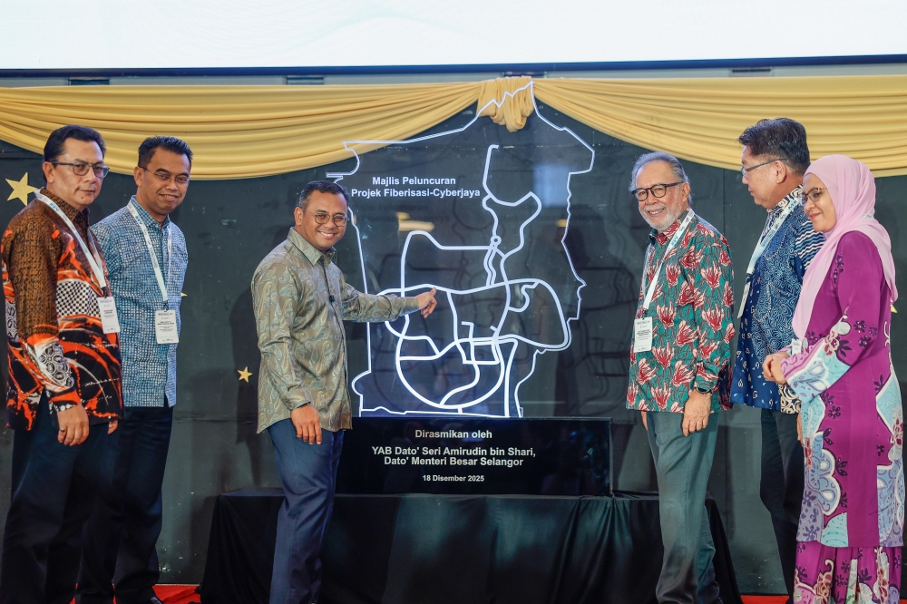 Selangor lays groundwork for high-speed state dark fibre network, says MB