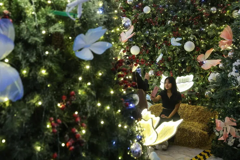 Christmas decor ban only for halal-certified kitchens and restaurants, says Melaka official